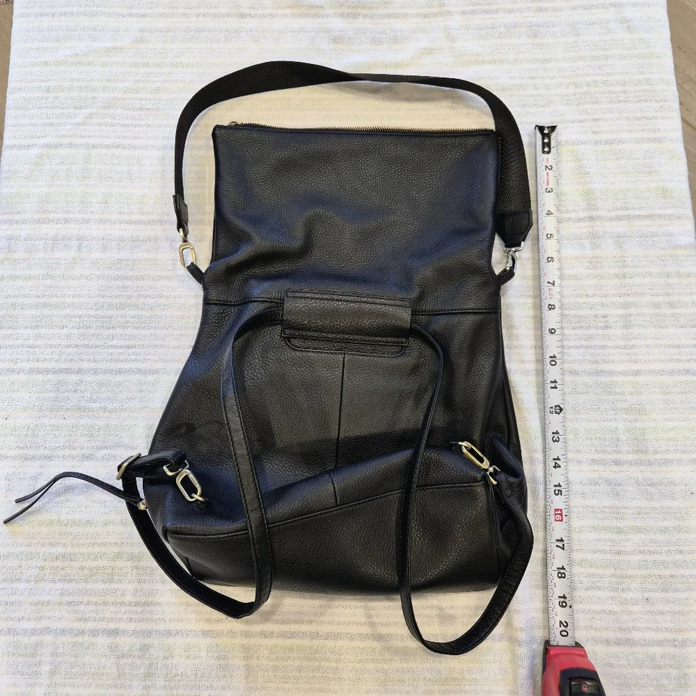 HOBO Convertible Black Leather Backpack/Shoulderbag - Picture 2 of 7